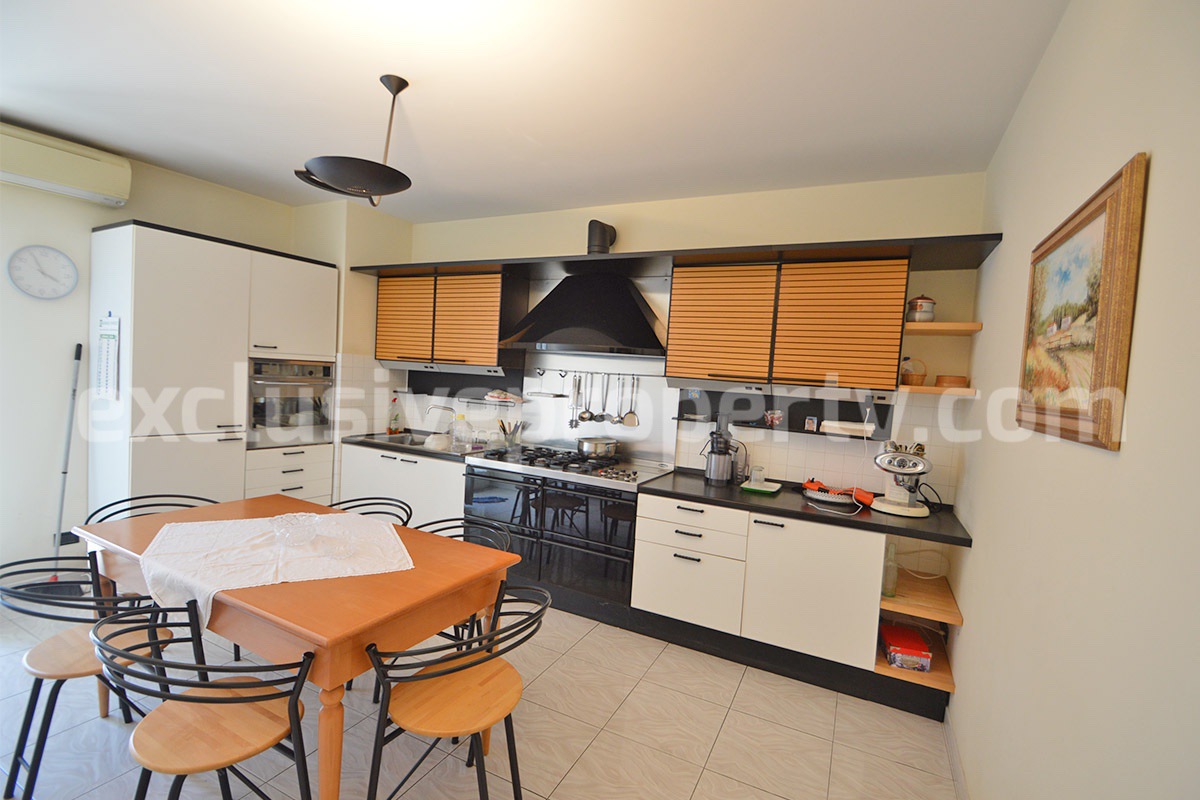 Large Furnished Town House with Sea View Terraces - Garage and Shop for Sale in Tavenna - Molise