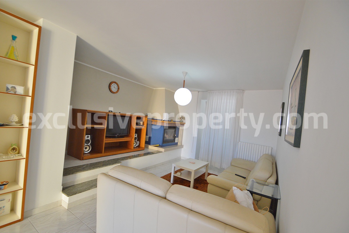 Large Furnished Town House with Sea View Terraces - Garage and Shop for Sale in Tavenna - Molise