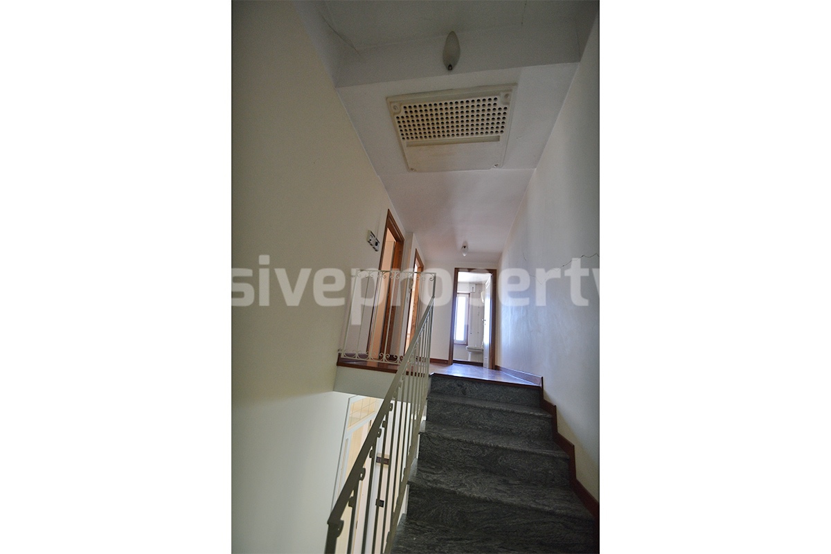 Large Furnished Town House with Sea View Terraces - Garage and Shop for Sale in Tavenna - Molise