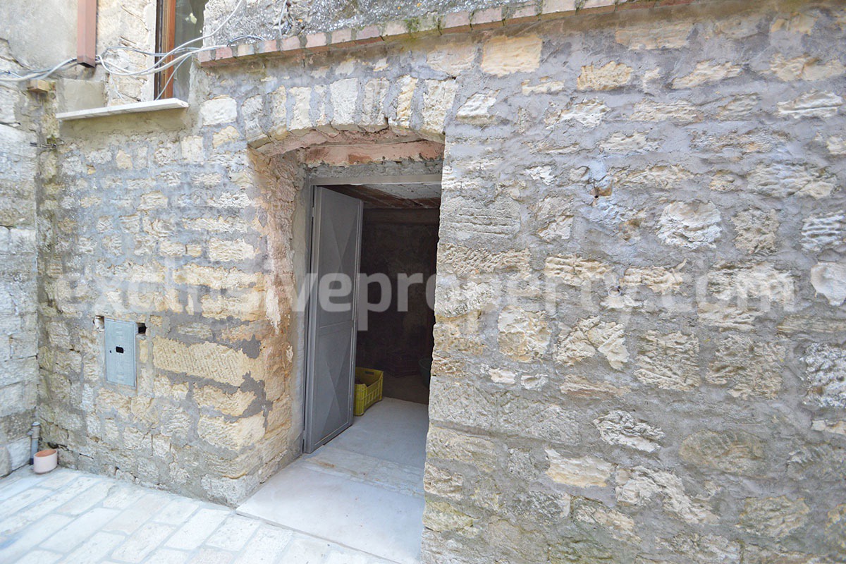 Large Furnished Town House with Sea View Terraces - Garage and Shop for Sale in Tavenna - Molise