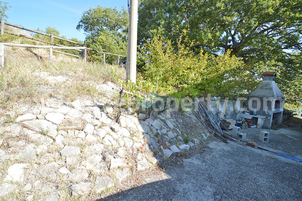 Italian Lake-View Country House for Sale in Molise - Panoramic Terrace - Private Land in Guardialfiera