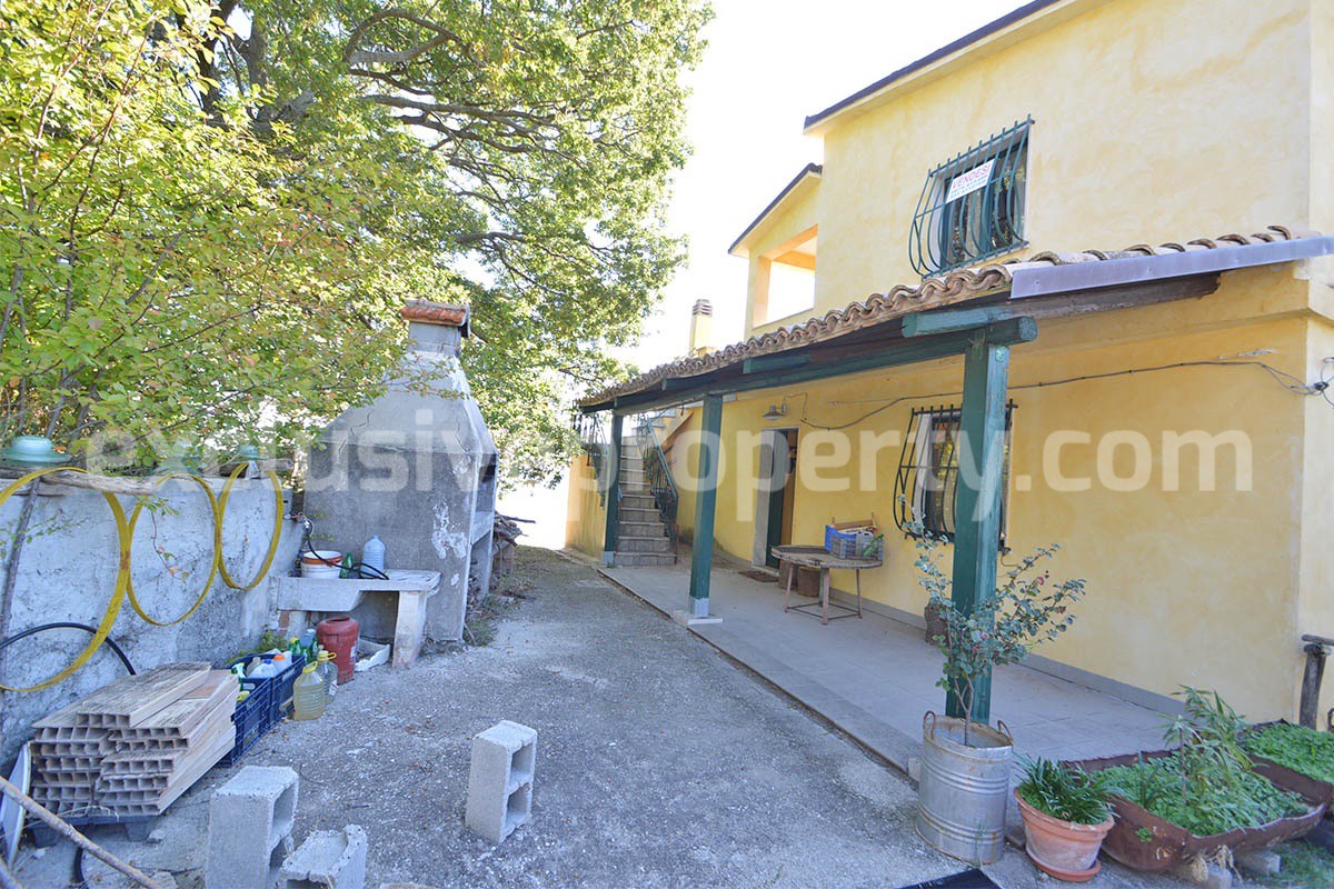 Italian Lake-View Country House for Sale in Molise - Panoramic Terrace - Private Land in Guardialfiera
