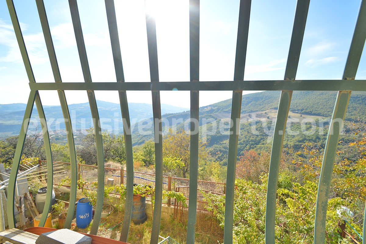 Italian Lake-View Country House for Sale in Molise - Panoramic Terrace - Private Land in Guardialfiera