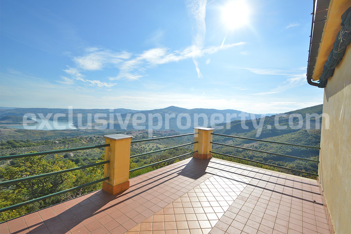 Italian Lake-View Country House for Sale in Molise - Panoramic Terrace - Private Land in Guardialfiera