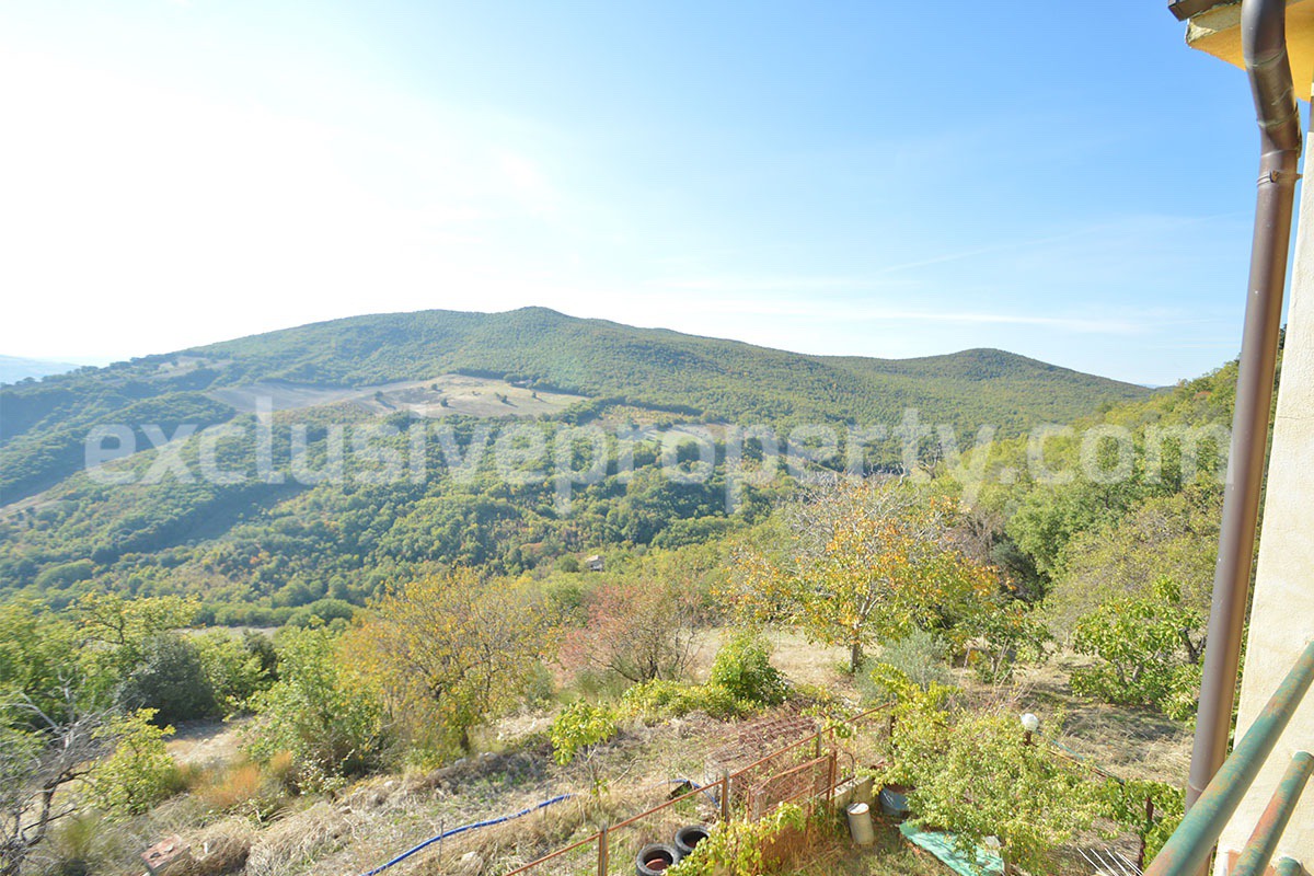 Italian Lake-View Country House for Sale in Molise - Panoramic Terrace - Private Land in Guardialfiera