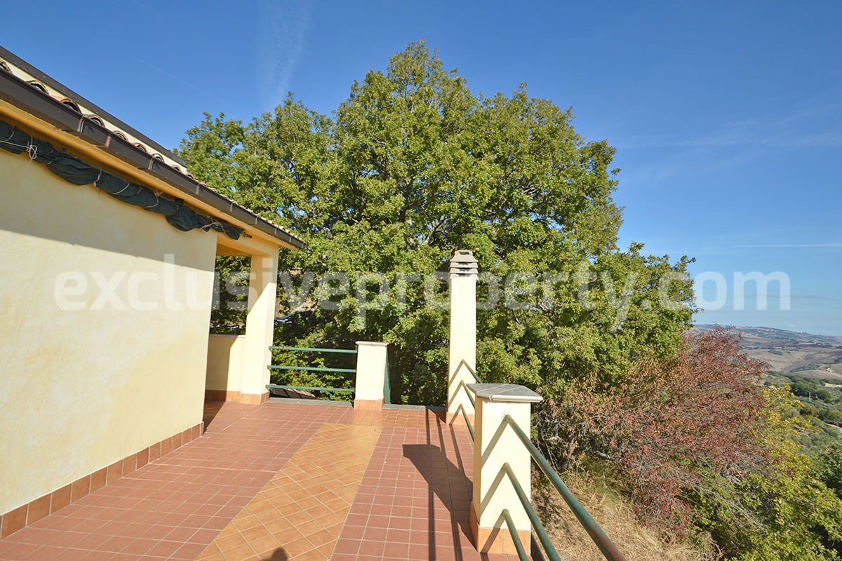 Italian Lake-View Country House for Sale in Molise - Panoramic Terrace - Private Land in Guardialfiera