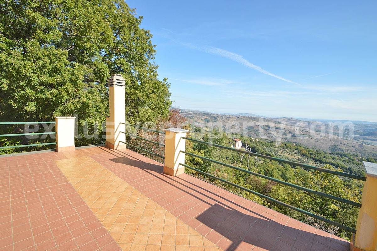 Italian Lake-View Country House for Sale in Molise - Panoramic Terrace - Private Land in Guardialfiera