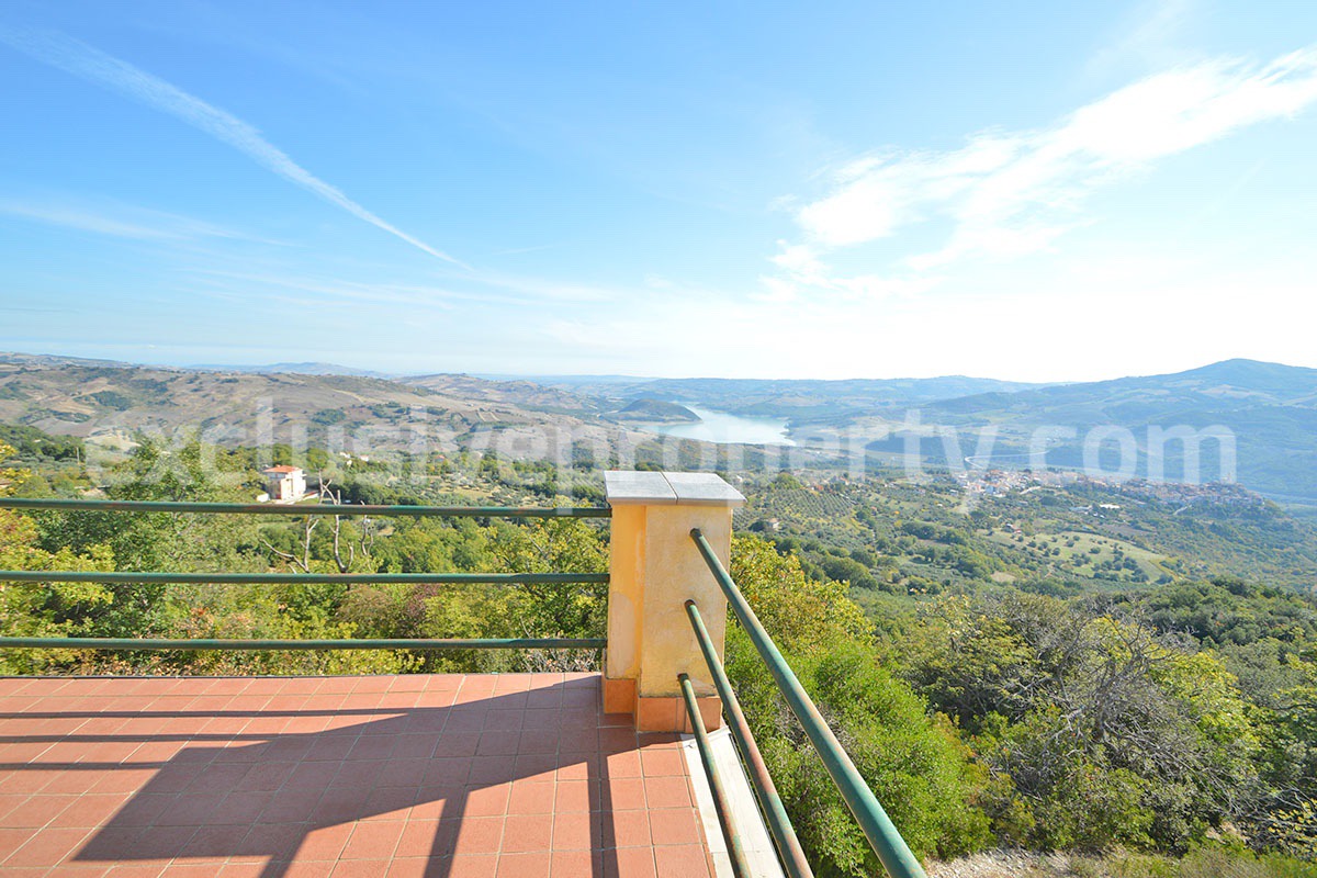 Italian Lake-View Country House for Sale in Molise - Panoramic Terrace - Private Land in Guardialfiera
