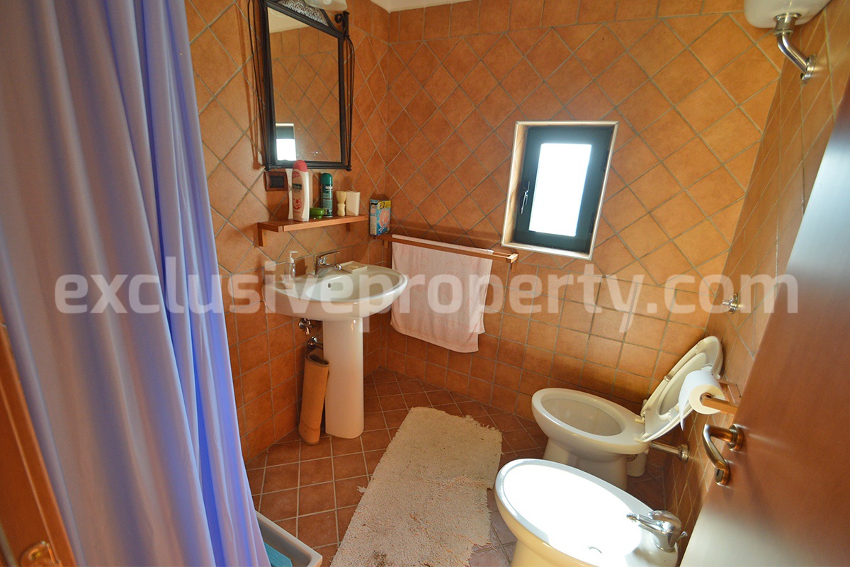 Italian Lake-View Country House for Sale in Molise - Panoramic Terrace - Private Land in Guardialfiera