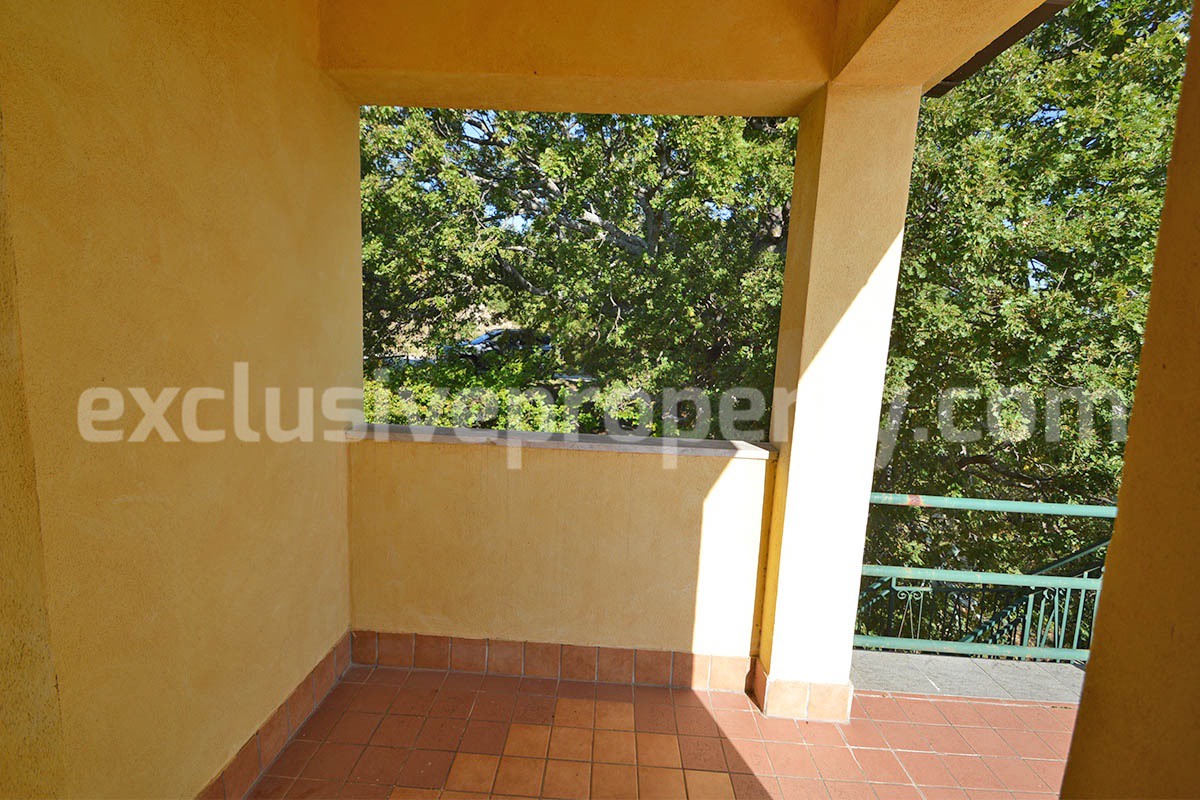 Italian Lake-View Country House for Sale in Molise - Panoramic Terrace - Private Land in Guardialfiera