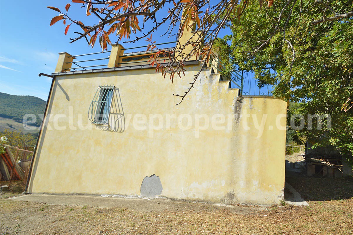Italian Lake-View Country House for Sale in Molise - Panoramic Terrace - Private Land in Guardialfiera