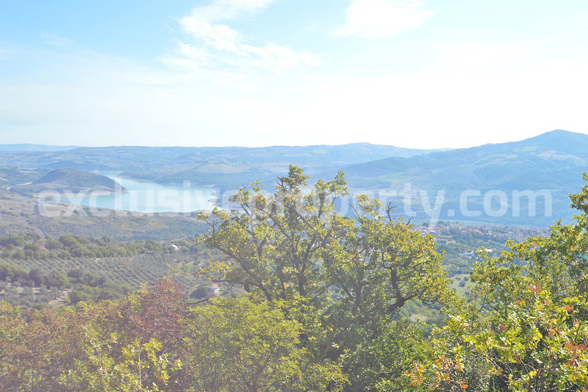 Italian Lake-View Country House for Sale in Molise - Panoramic Terrace - Private Land in Guardialfiera