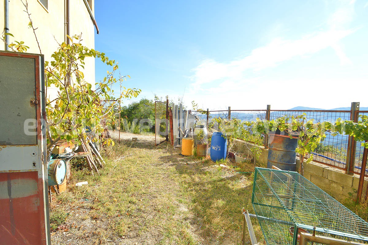 Italian Lake-View Country House for Sale in Molise - Panoramic Terrace - Private Land in Guardialfiera