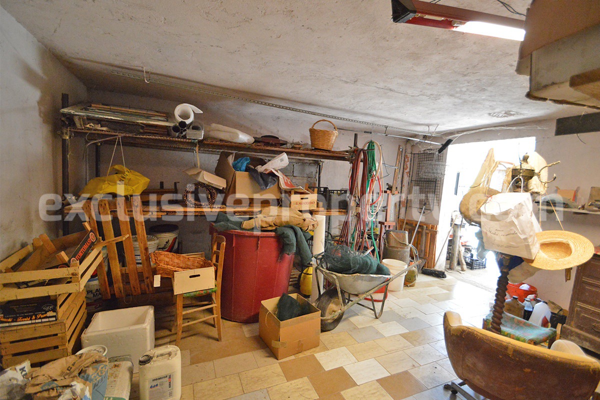 Italian Lake-View Country House for Sale in Molise - Panoramic Terrace - Private Land in Guardialfiera