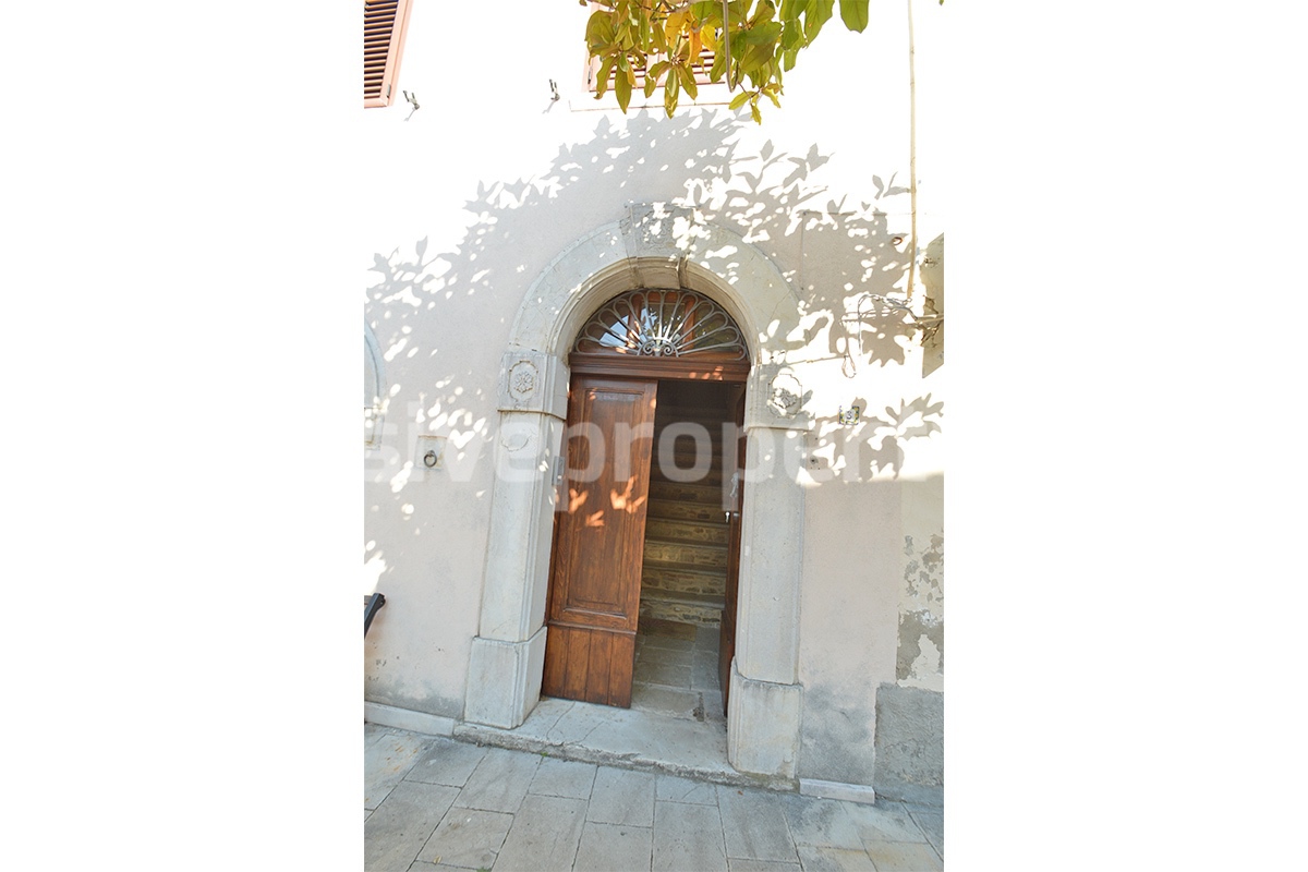 Cheap Italian Property for Sale - Apartment to Renovate in Lupara - Molise with Terrace