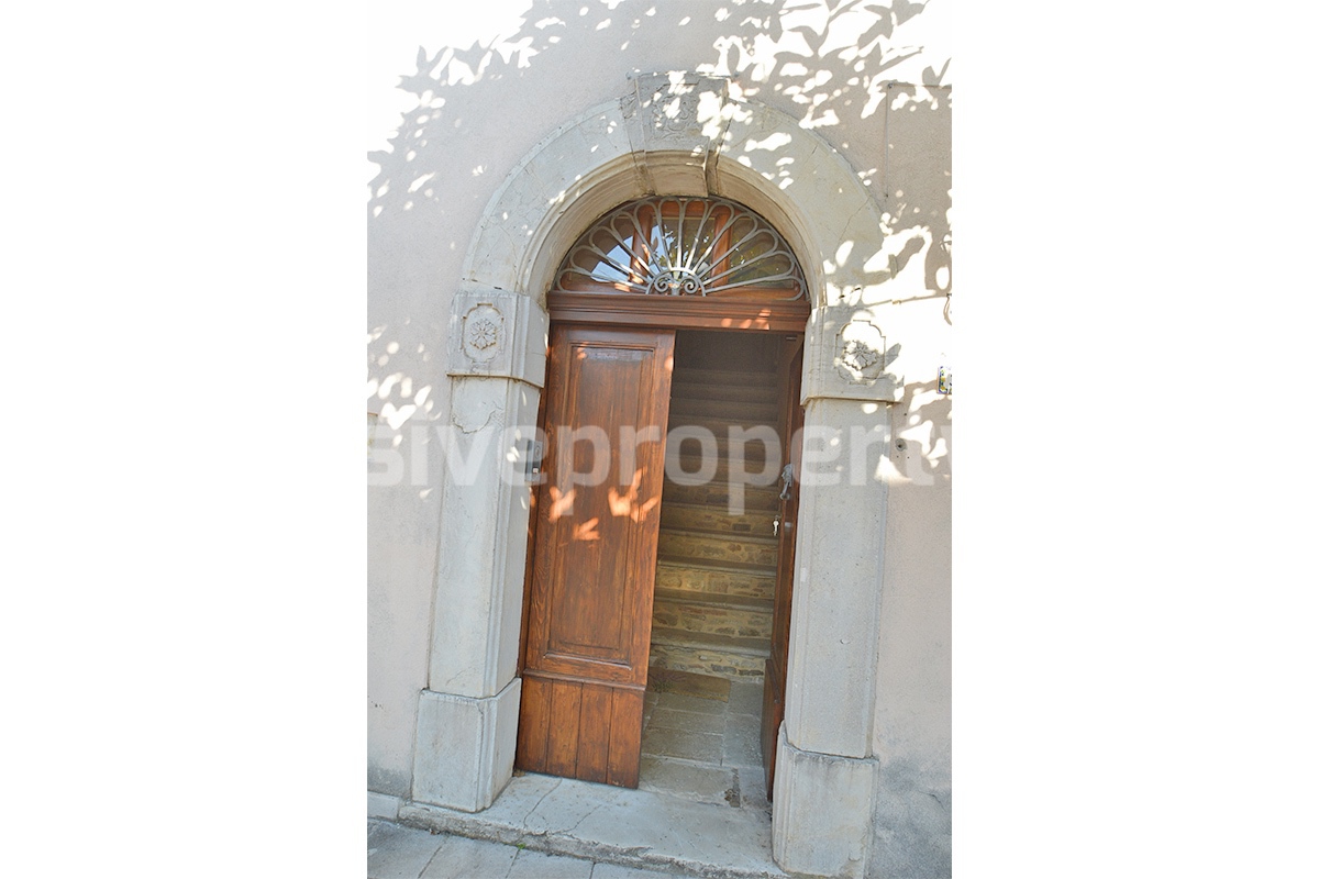 Cheap Italian Property for Sale - Apartment to Renovate in Lupara - Molise with Terrace