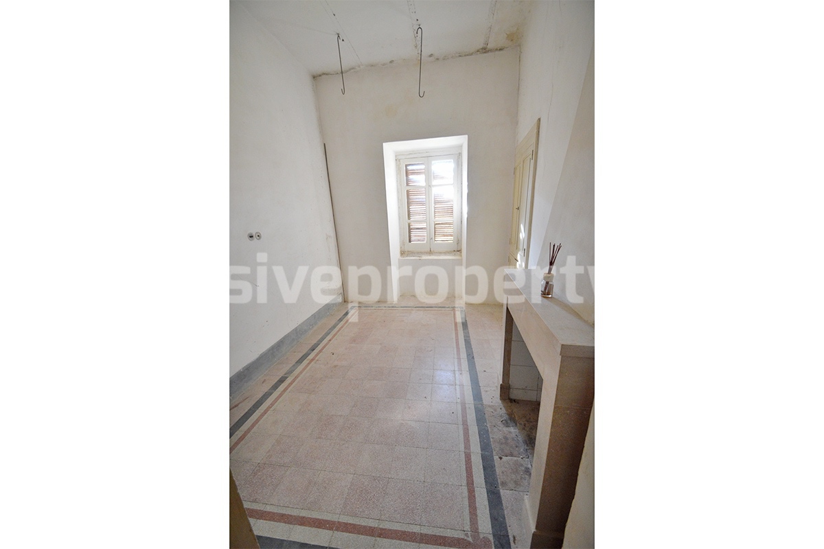 Cheap Italian Property for Sale - Apartment to Renovate in Lupara - Molise with Terrace