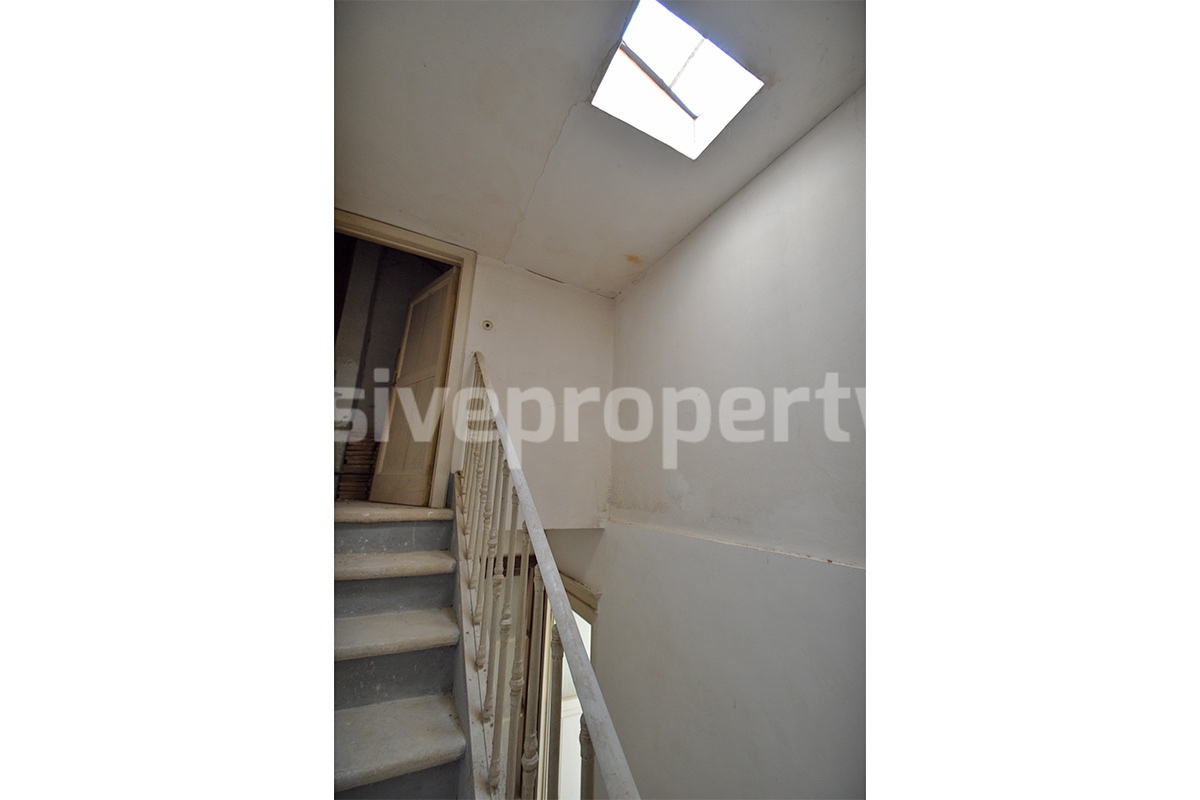 Cheap Italian Property for Sale - Apartment to Renovate in Lupara - Molise with Terrace