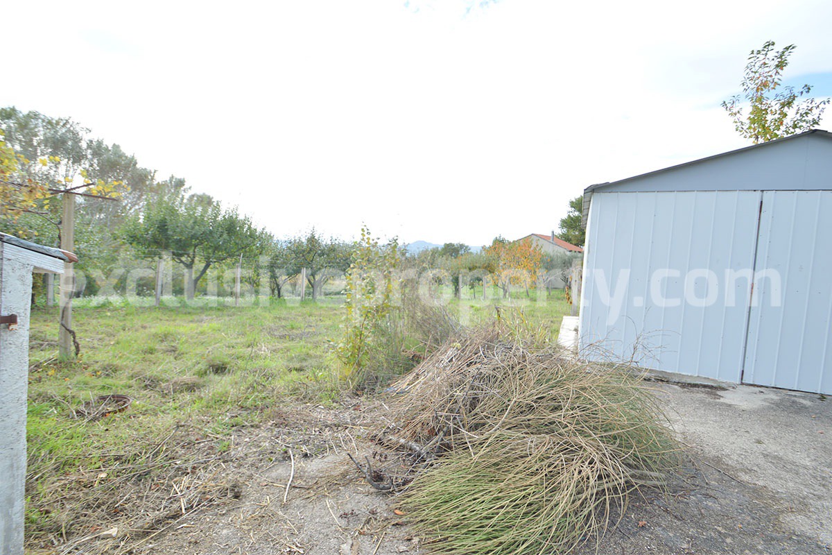 Traditional Stone House with Land and Mountain Views in Schiavi di Abruzzo - Italy