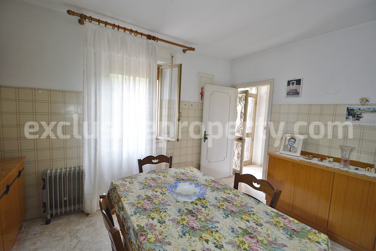 Traditional Stone House with Land and Mountain Views in Schiavi di Abruzzo - Italy