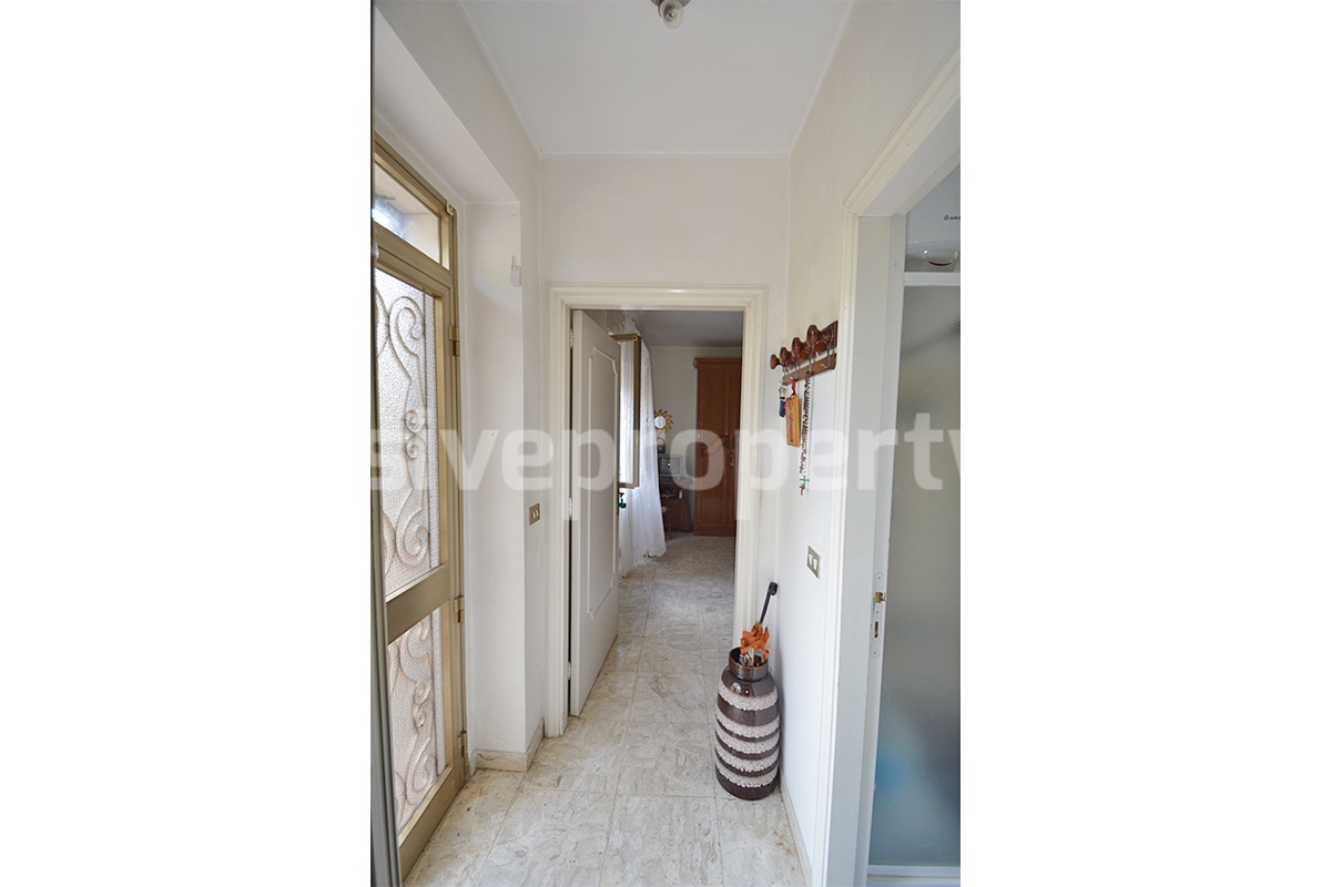 Traditional Stone House with Land and Mountain Views in Schiavi di Abruzzo - Italy