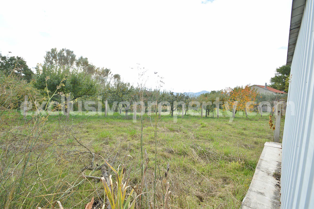 Traditional Stone House with Land and Mountain Views in Schiavi di Abruzzo - Italy