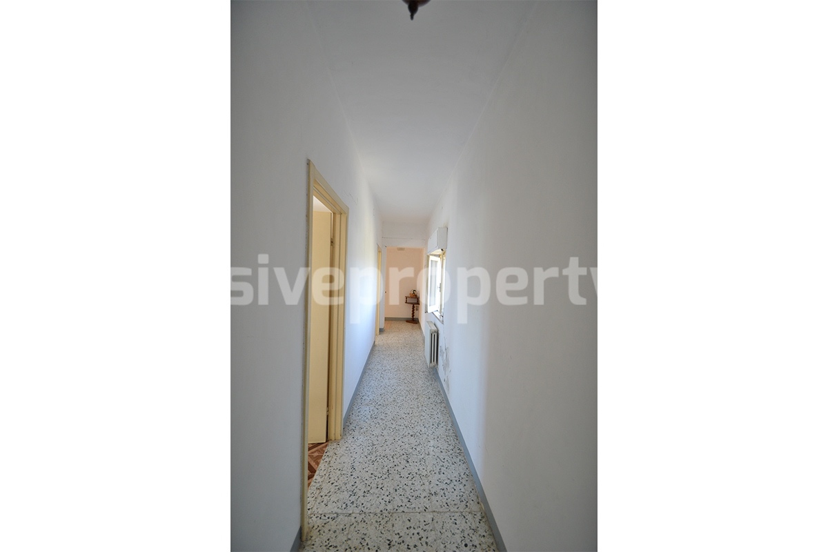 Country house to renovate for sale in Altino with panoramic views of Majella and the Adriatic Sea