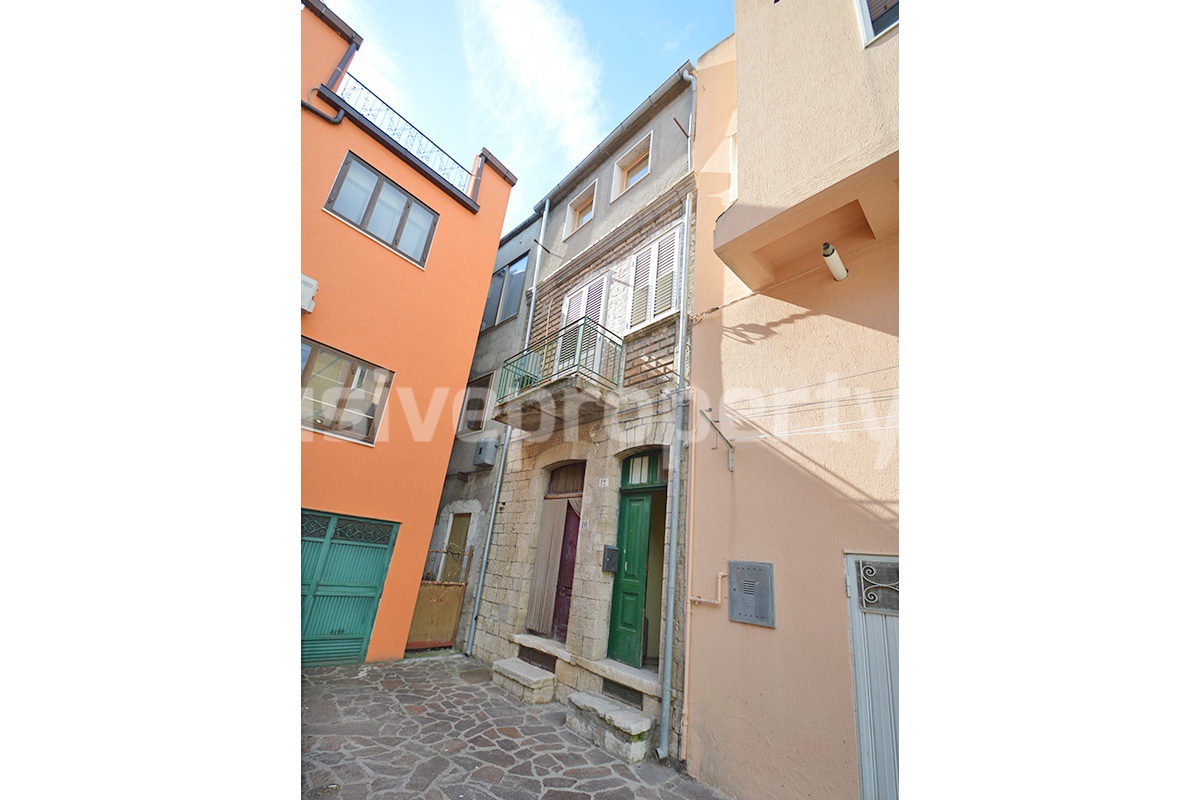 Charming habitable stone house for sale in Guardialfiera - Italy - with panoramic lake view