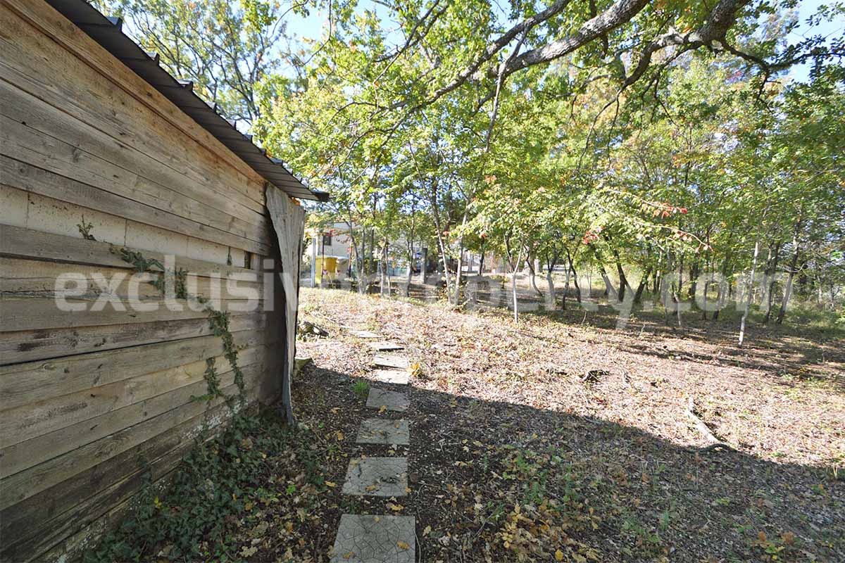 Charming country house with outbuilding - land - panoramic views for sale in Duronia - Molise - Italy
