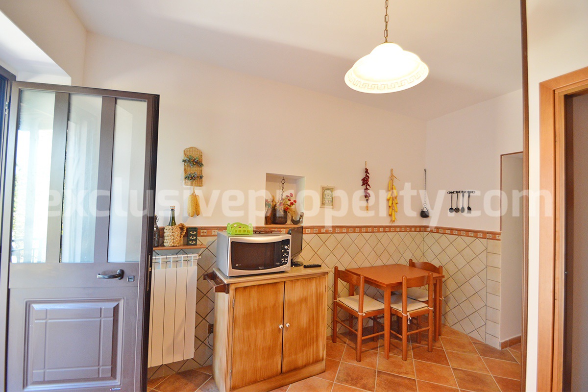 Charming country house with outbuilding - land - panoramic views for sale in Duronia - Molise - Italy