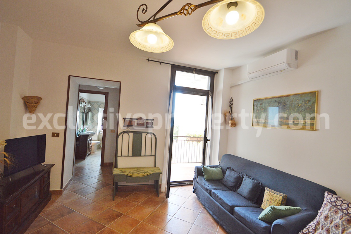 Charming country house with outbuilding - land - panoramic views for sale in Duronia - Molise - Italy