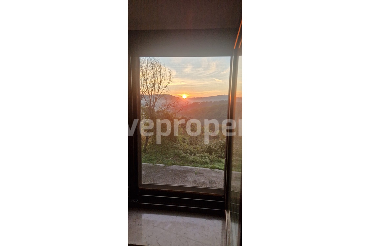 Charming country house with outbuilding - land - panoramic views for sale in Duronia - Molise - Italy