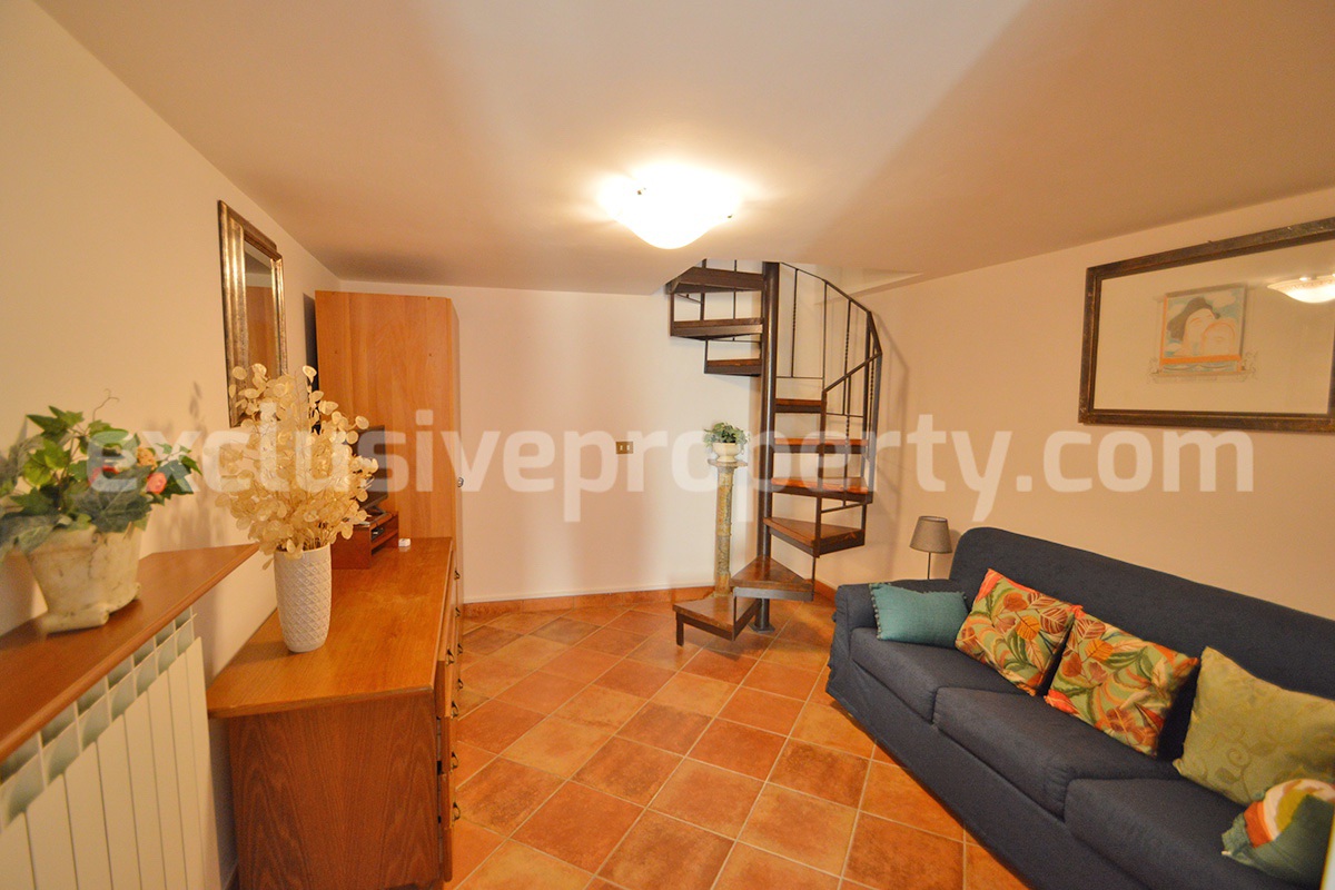 Charming country house with outbuilding - land - panoramic views for sale in Duronia - Molise - Italy