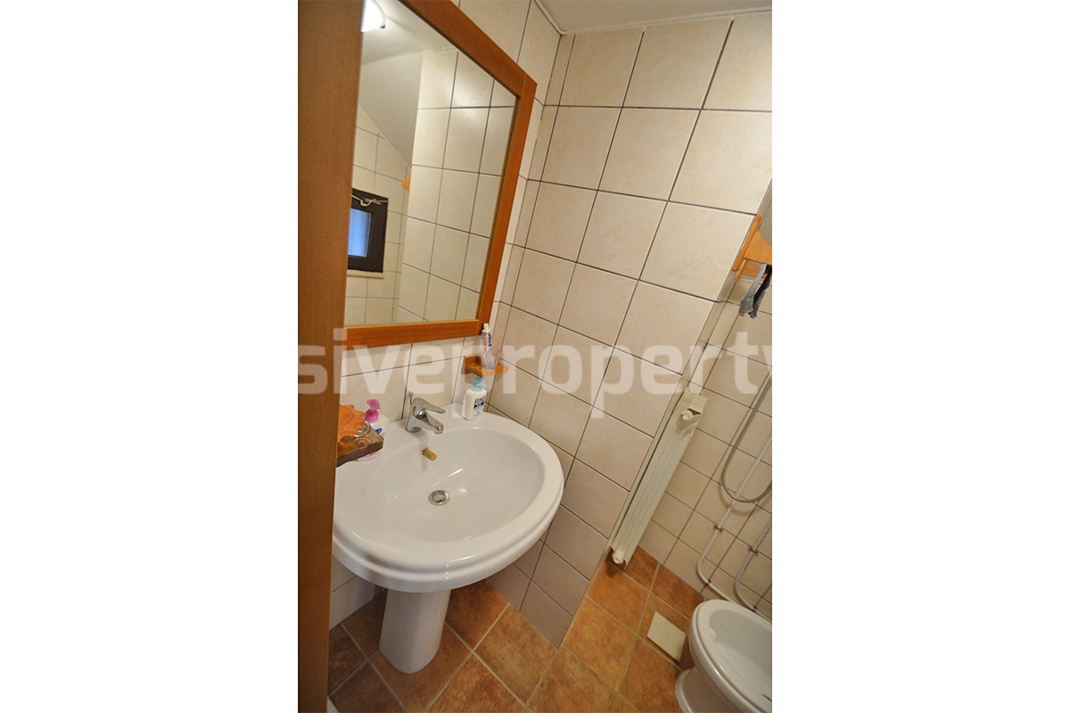 Charming country house with outbuilding - land - panoramic views for sale in Duronia - Molise - Italy