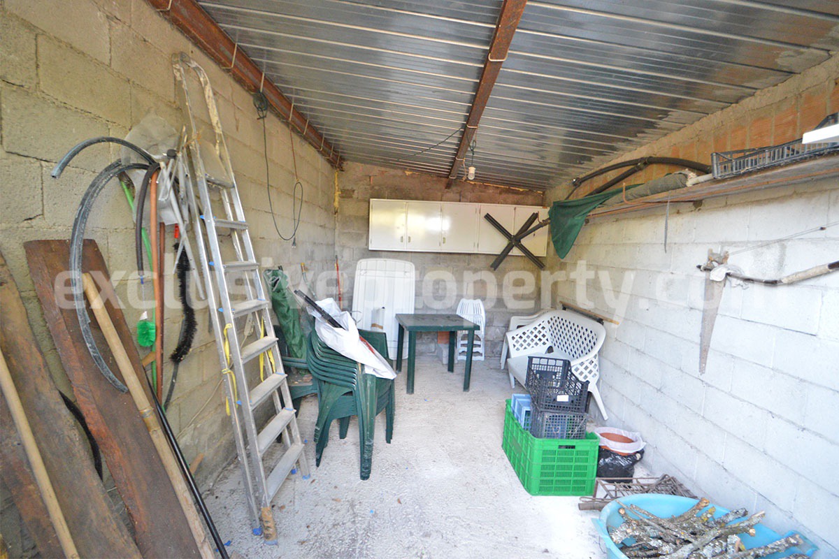 Charming country house with outbuilding - land - panoramic views for sale in Duronia - Molise - Italy