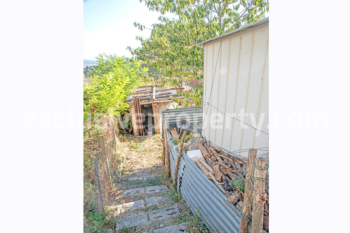 Property with terrace and plot of land for sale in Italy - Molise