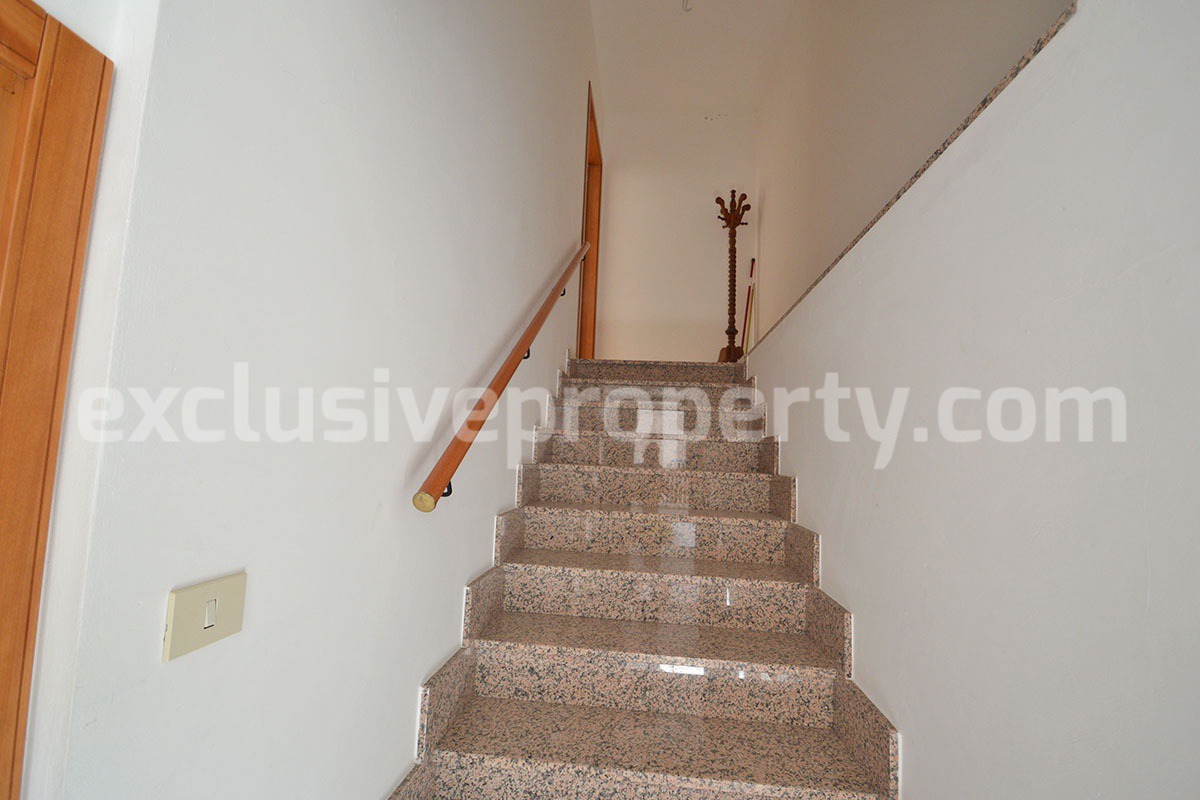 Charming town house for sale in Italy with panoramic countryside views