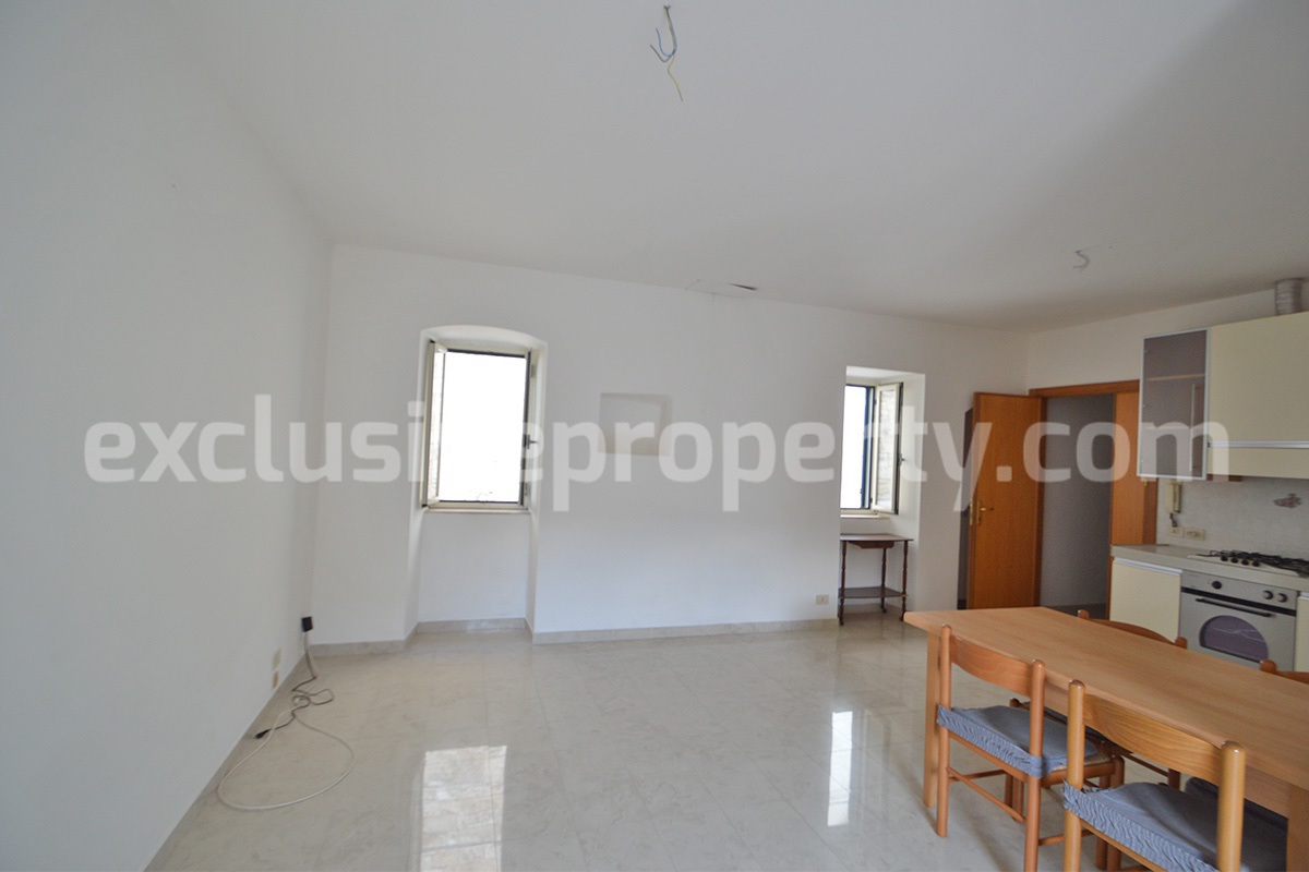 Charming town house for sale in Italy with panoramic countryside views