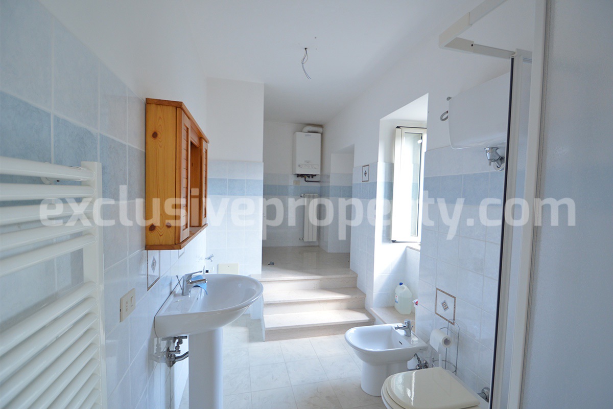 Charming town house for sale in Italy with panoramic countryside views