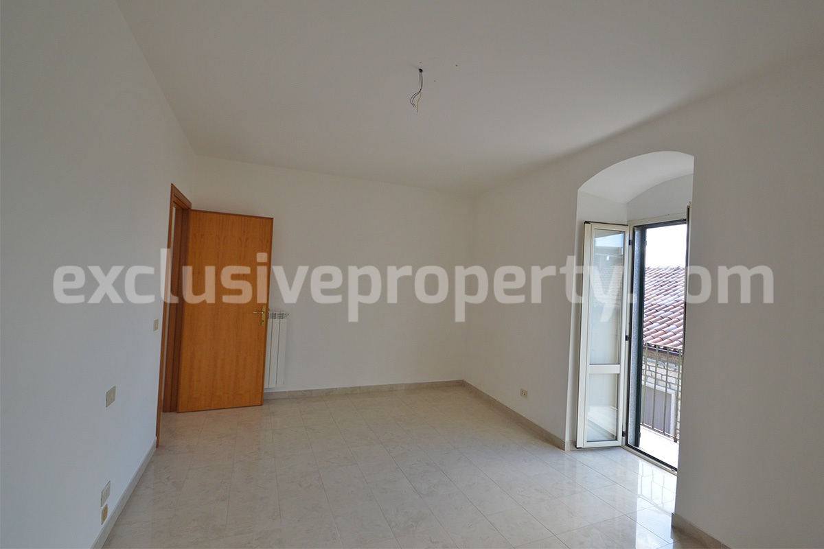 Charming town house for sale in Italy with panoramic countryside views