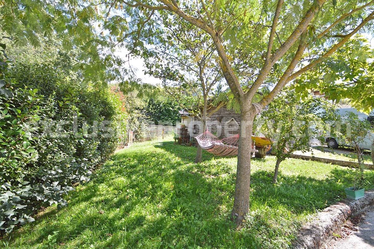 Spacious detached house with two apartments - land and solar panels for sale in Baranello - Molise - Italy