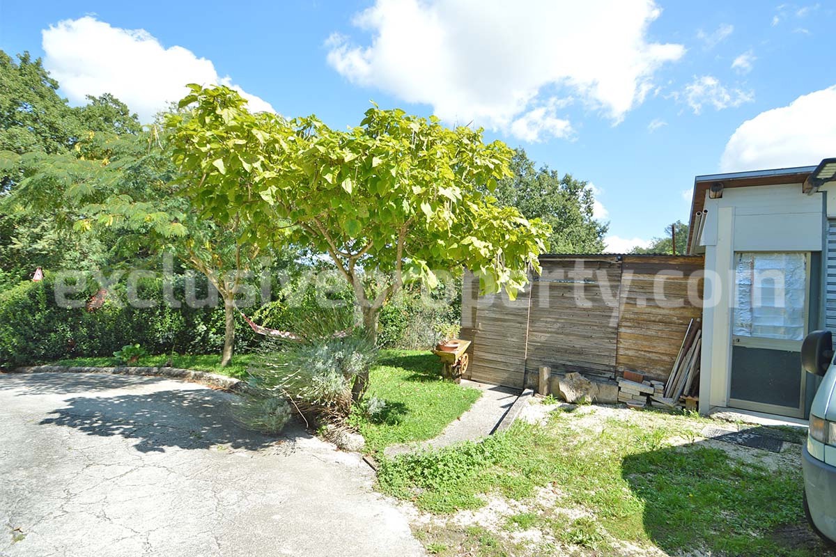 Spacious detached house with two apartments - land and solar panels for sale in Baranello - Molise - Italy