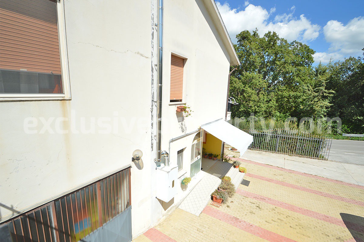 Spacious detached house with two apartments - land and solar panels for sale in Baranello - Molise - Italy