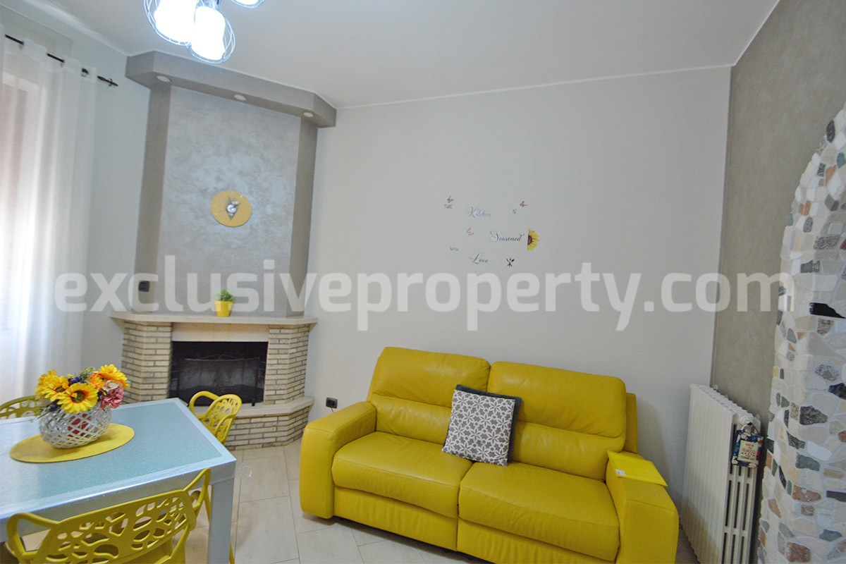 Spacious detached house with two apartments - land and solar panels for sale in Baranello - Molise - Italy