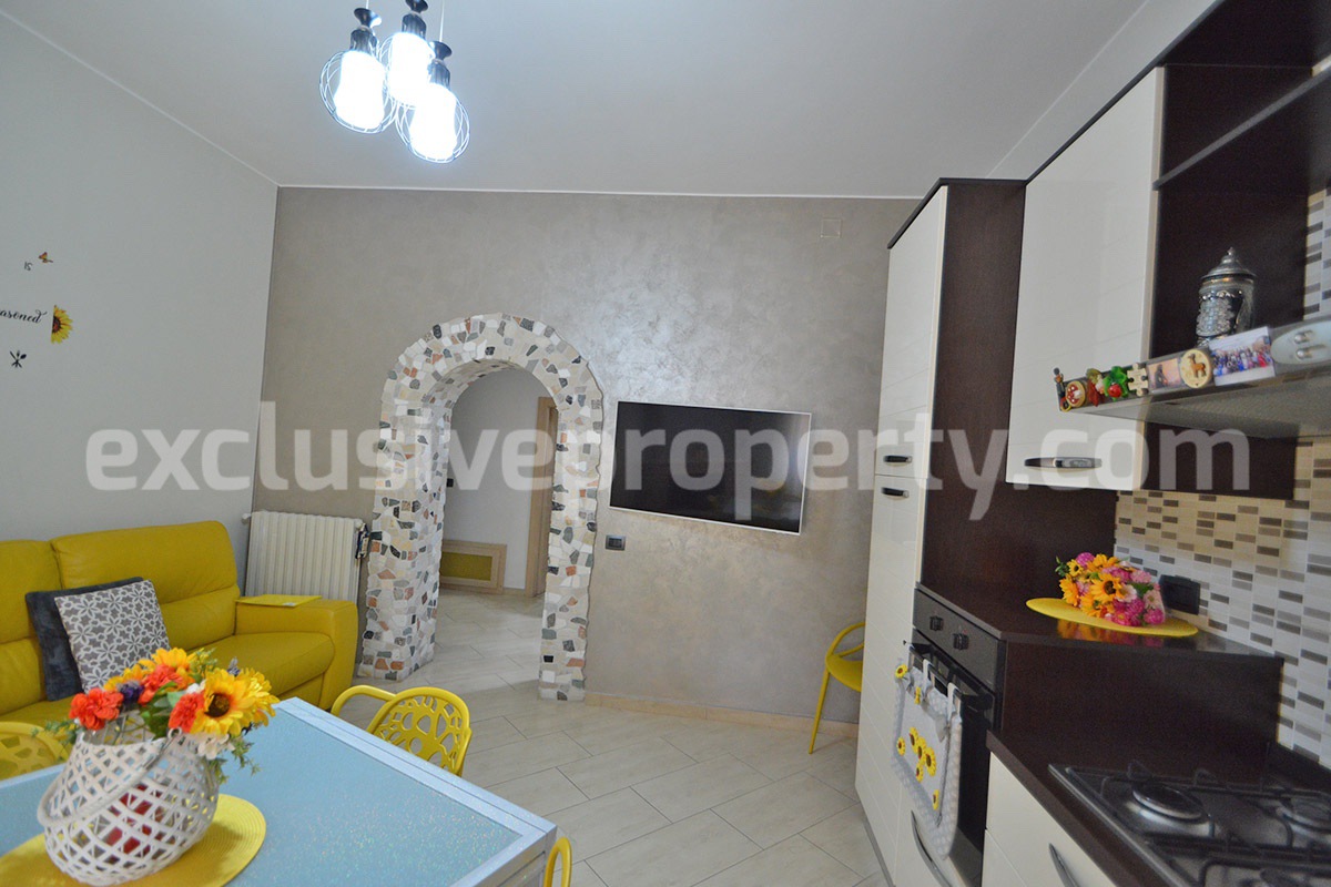 Spacious detached house with two apartments - land and solar panels for sale in Baranello - Molise - Italy