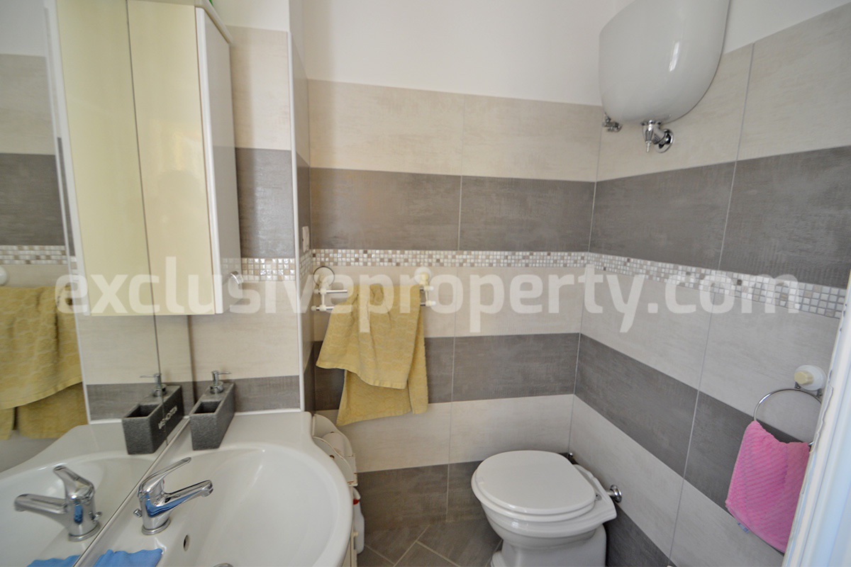 Spacious detached house with two apartments - land and solar panels for sale in Baranello - Molise - Italy