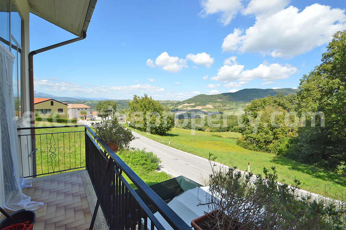 Spacious detached house with two apartments - land and solar panels for sale in Baranello - Molise - Italy
