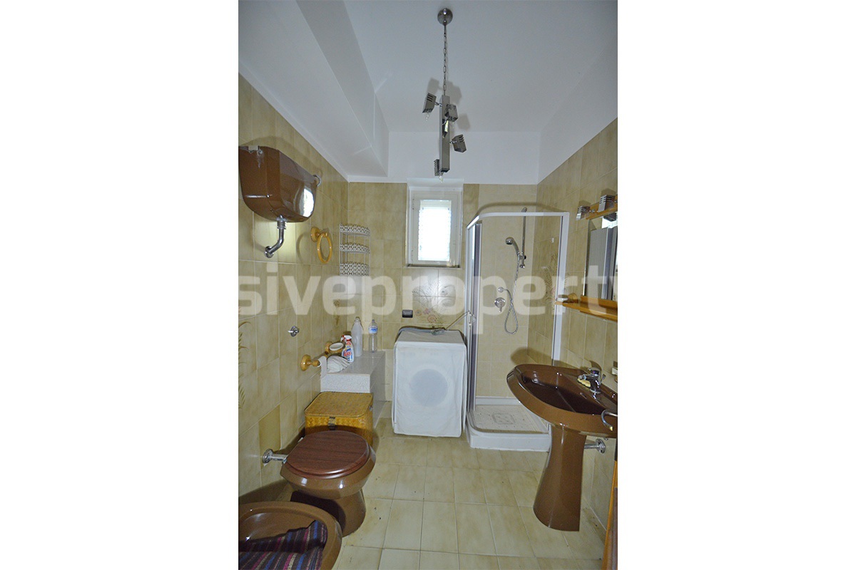 Spacious country house with panoramic hill views for sale in Molise - Italy