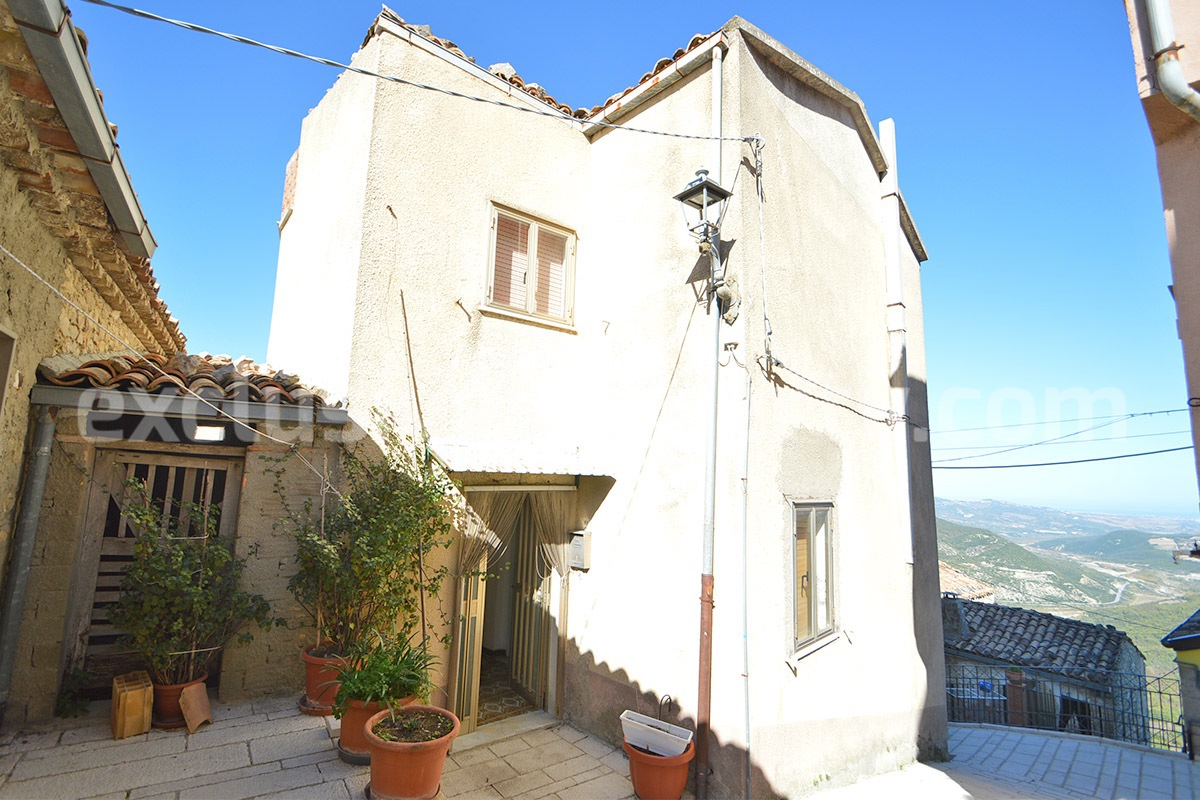 Charming Townhouse with Panoramic Sea-View Terrace in Montemitro - Molise - Italy
