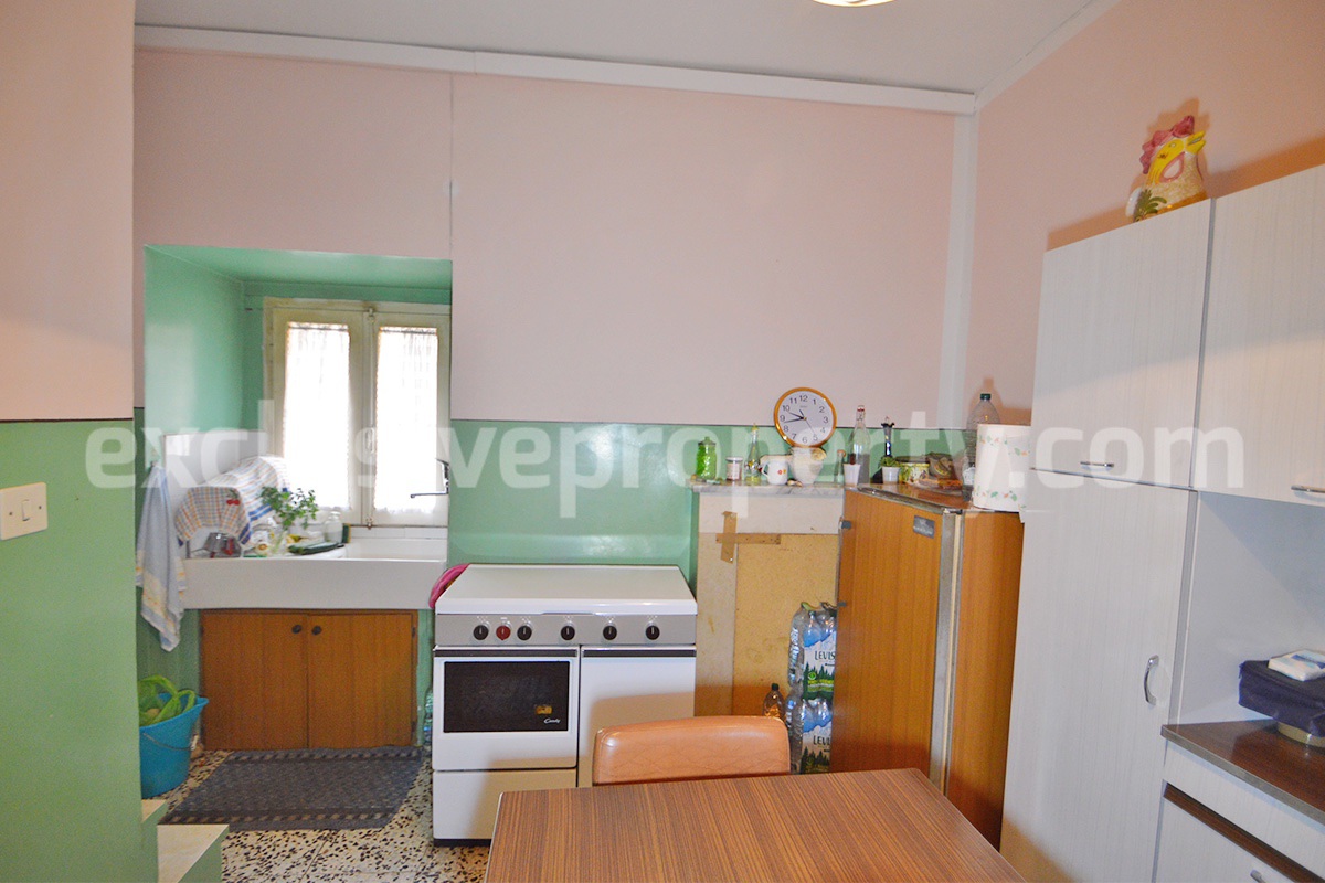 Renovated Hilltop Townhouse in Abruzzo with Panoramic Views - Near the Adriatic Coast